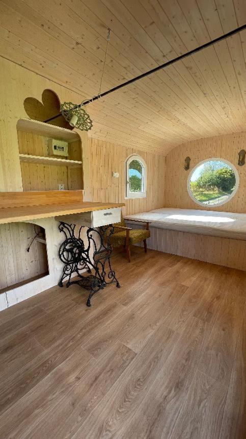 Hotel Glamping MARINGOTKA - malebný ladův kraj Stribrna Skalice Exteriér fotografie
