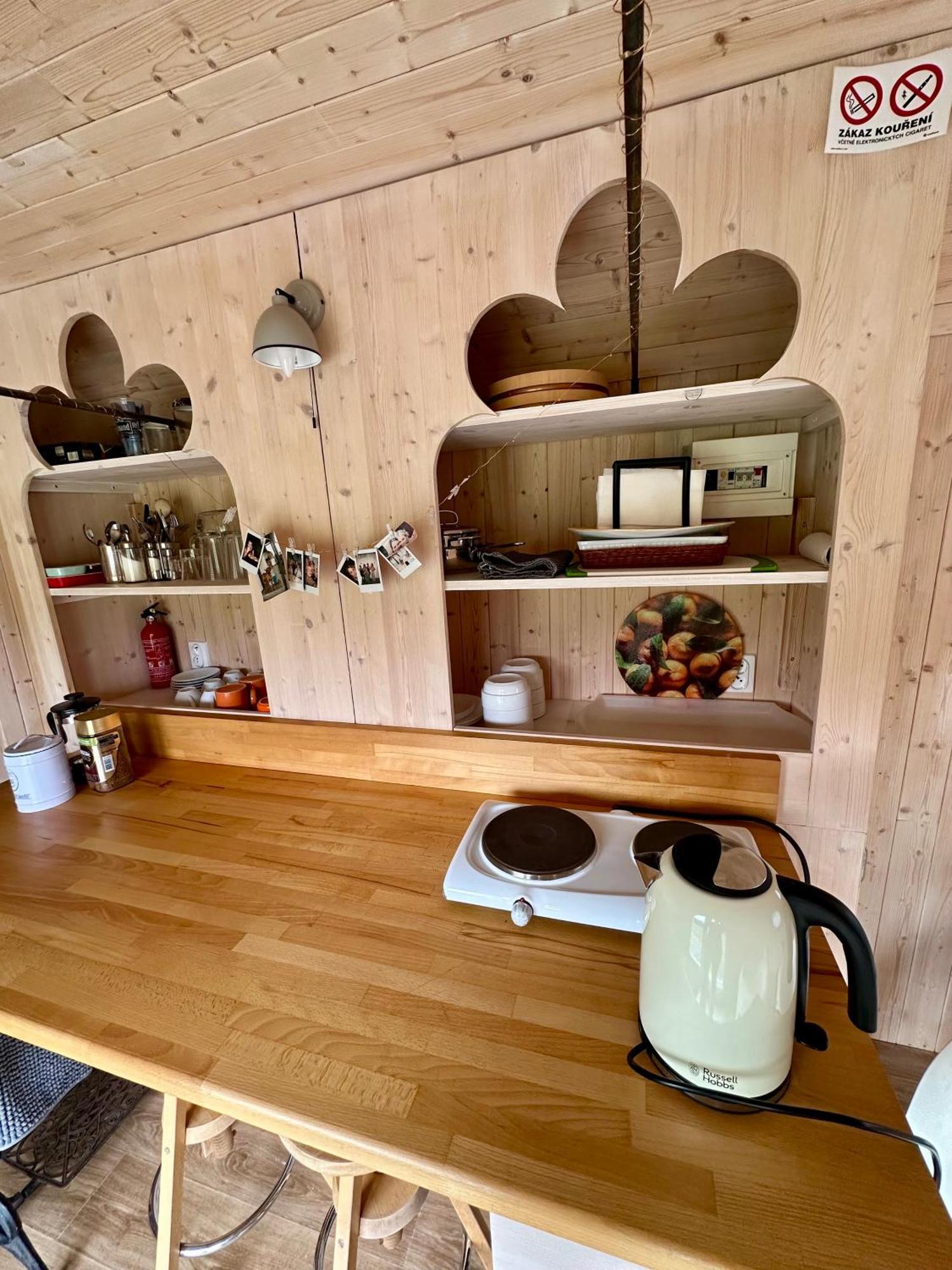 Hotel Glamping MARINGOTKA - malebný ladův kraj Stribrna Skalice Exteriér fotografie